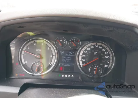 2009 Dodge Ram 1500 Slt/Sport/Trx z USA, uszkodzony, nr VIN 1D3HB13P69J508998